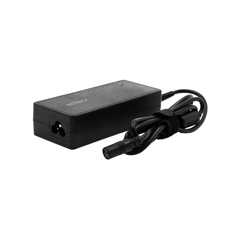 Cargador Universal Para Laptop Acteck Energon Roam CU494 15-20V